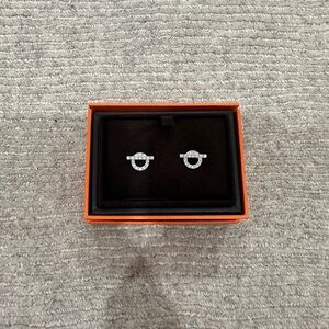 Hermes finesse white gold diamond earrings